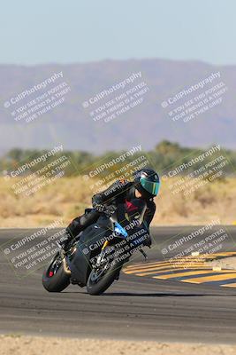 media/Nov-06-2023-Moto Forza (Mon) [[ce023d0744]]/4-Beginner Group/Session 3 (Turn 16)/